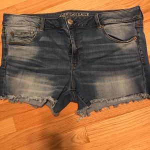 American Eagle 🦅 shorts
